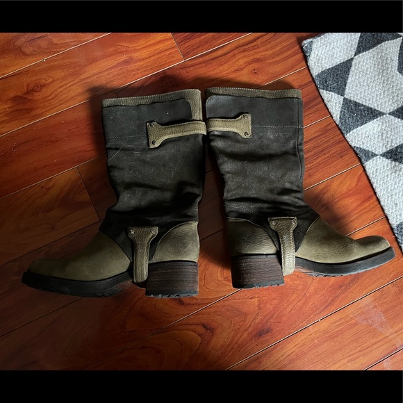 Vera Wang | Green Suede Moto Boot - Picture 2 of 6